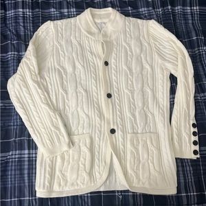 Woman’s Cardigan Size M-L